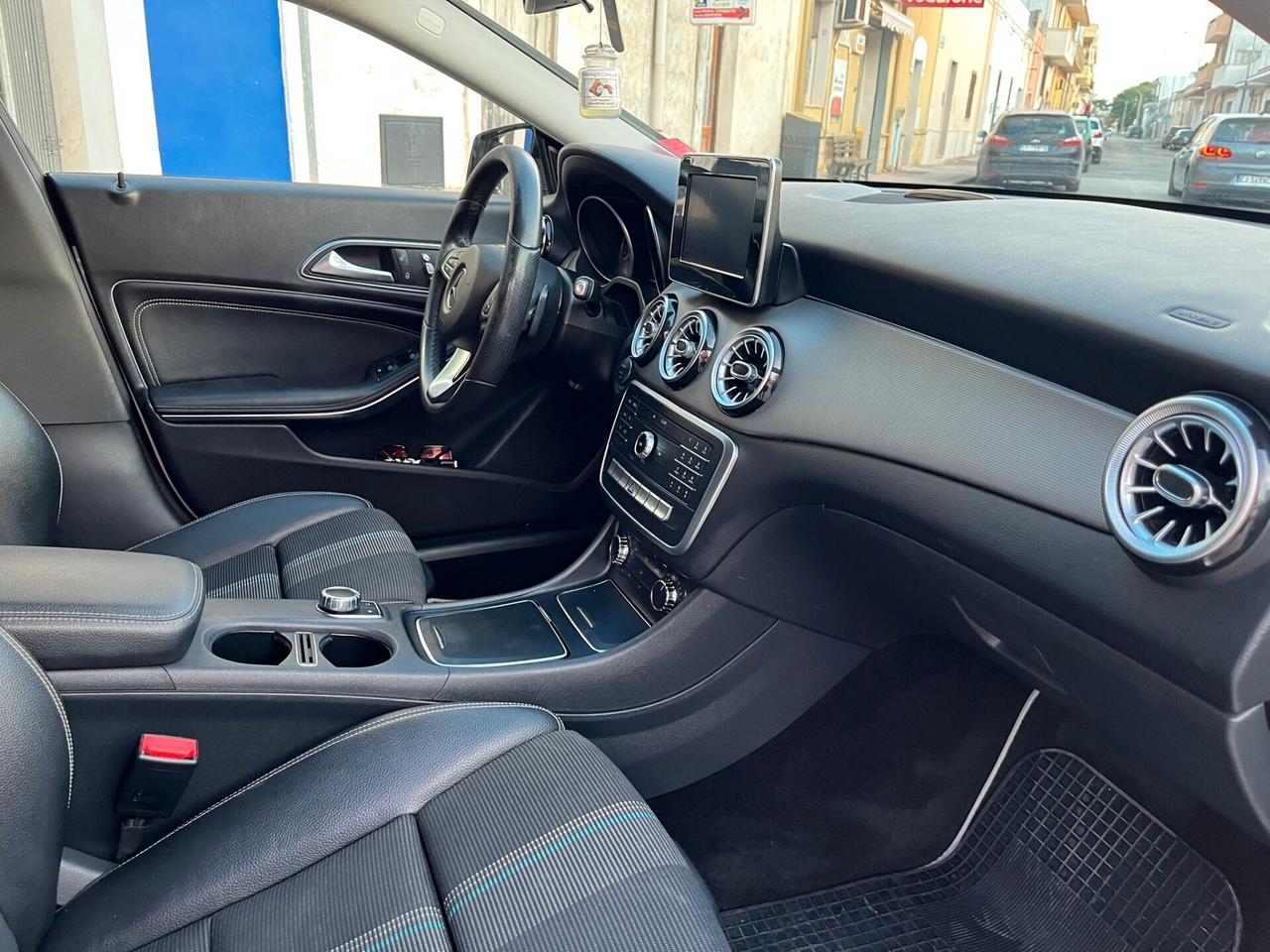 Mercedes-benz CLA 200 d S.W. Automatic Premium