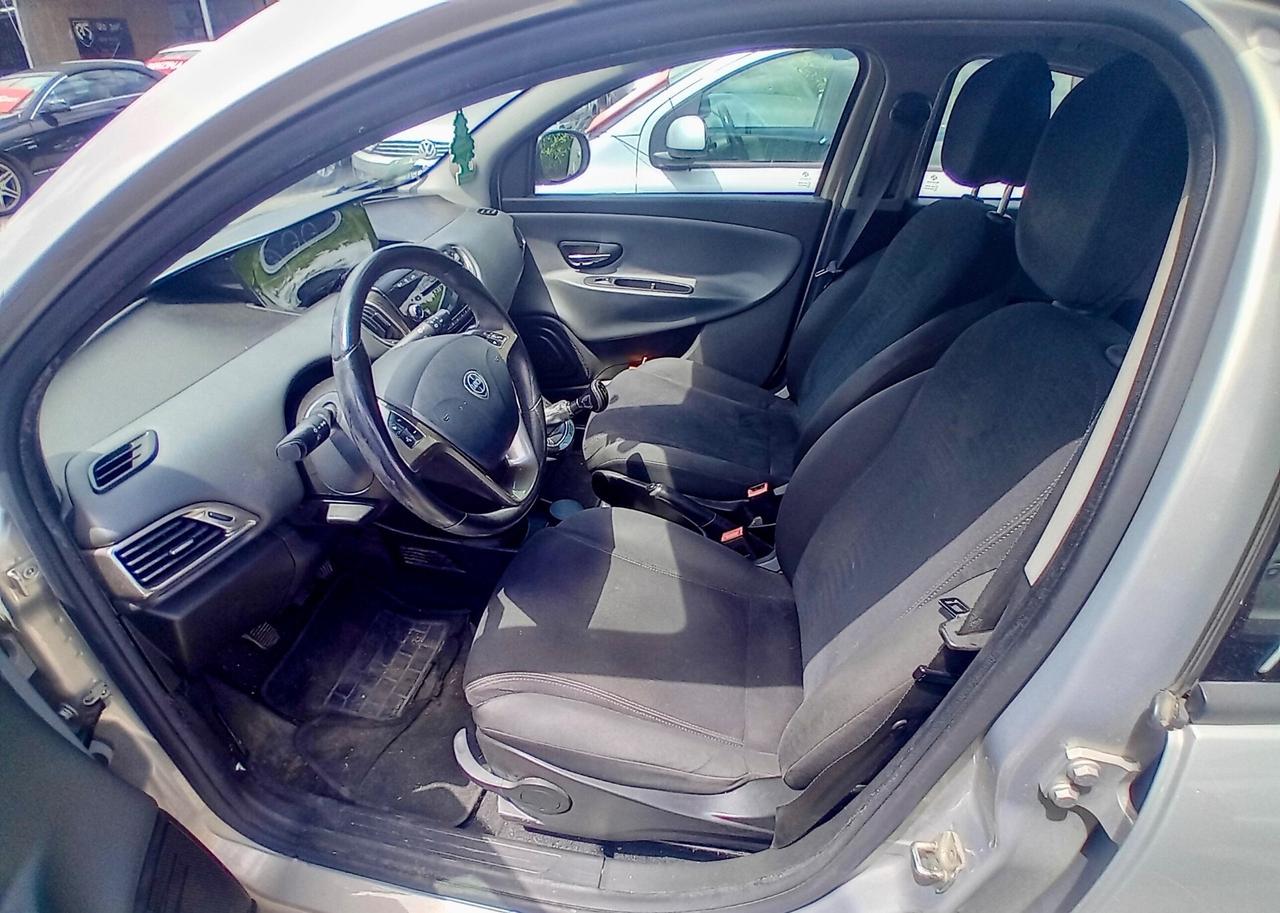 Lancia Ypsilon 1.3 MJT 16V 95 CV 5 porte Gold