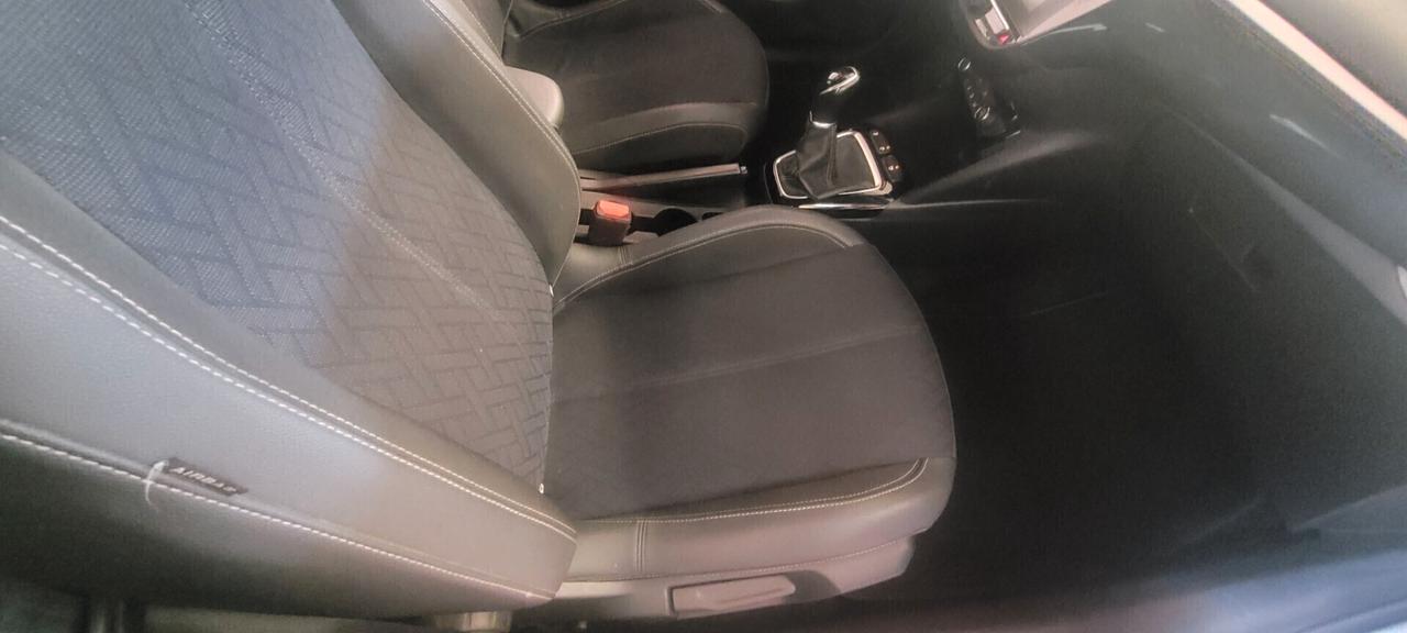 Opel Corsa 1.2 Elegance - solo 30000 km