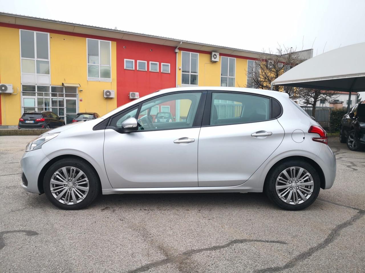 Peugeot 208 PureTech 1.2 82CV 5p. ***NEOPATENTATI***UNIPROPRIETARIO***