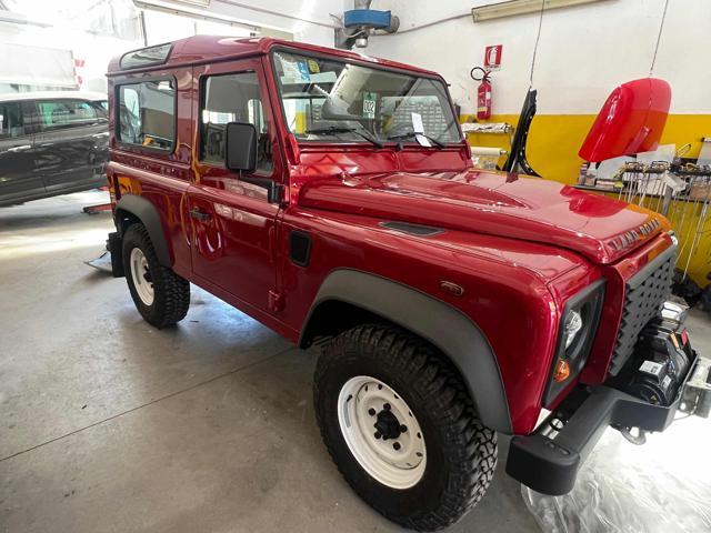 LAND ROVER Defender 90 2.2 TD4 30.000km!!! AUTOCARRO N1