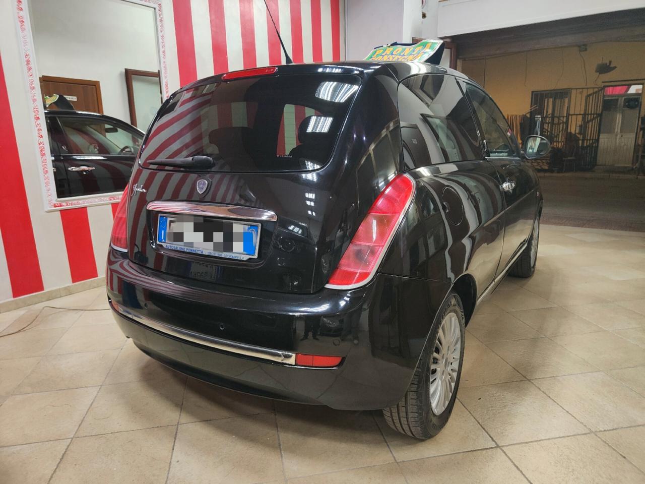 Lancia Ypsilon 1.4 Oro Ecochic GPL