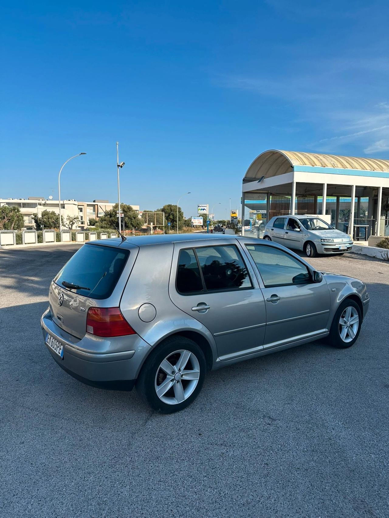 Volkswagen Golf 1.9 TDI/101 CV cat 3p. Comfortline