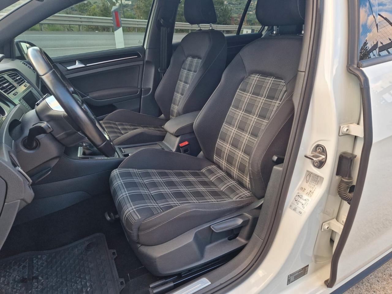 Volkswagen Golf 7..5 GTD 2.0 TDI 184cv