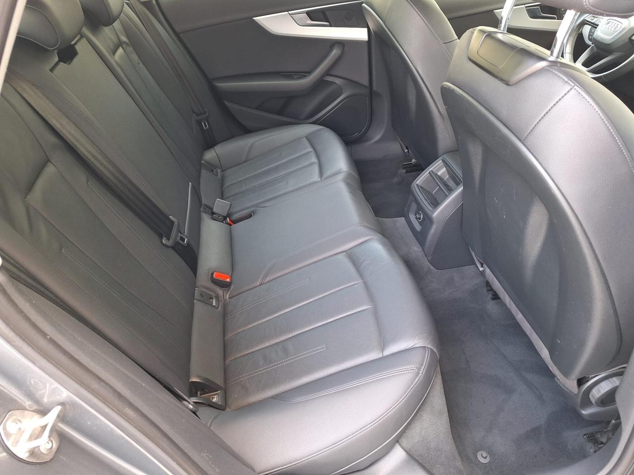 Audi A4 Avant S-LINE 2.0 TDI 150cv Automatica
