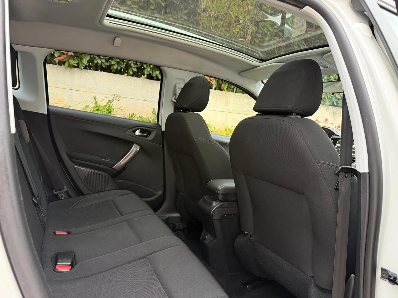 Peugeot 2008 Blue Hdi1.6 CV 92 Allure
