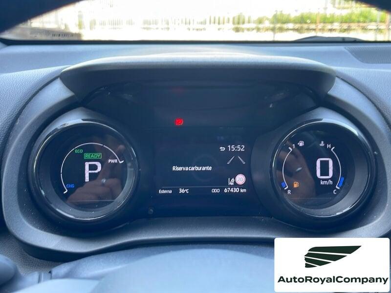 Toyota Yaris Hybrid Lounge MY22 IVA ESPOSTA