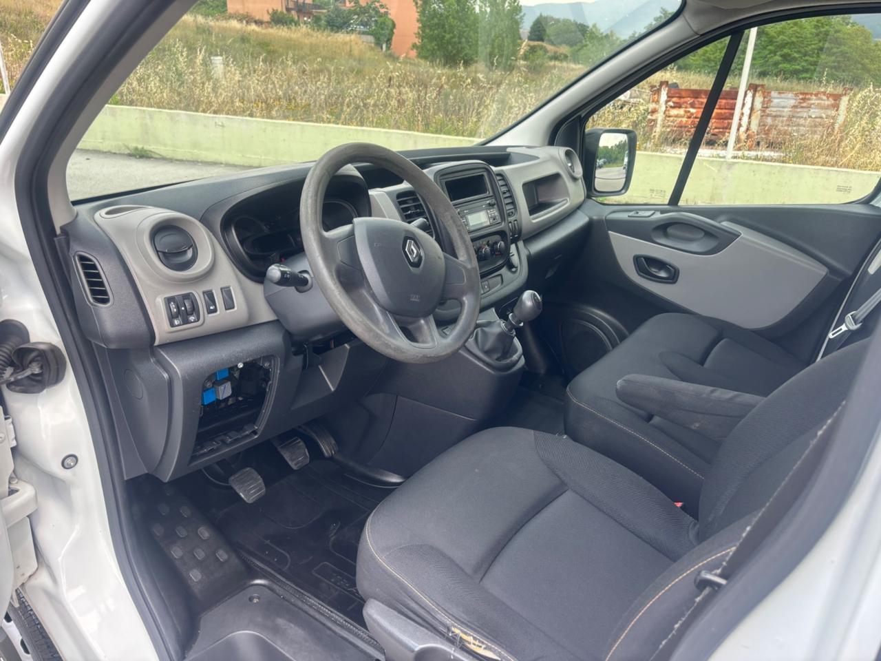 Renault trafic