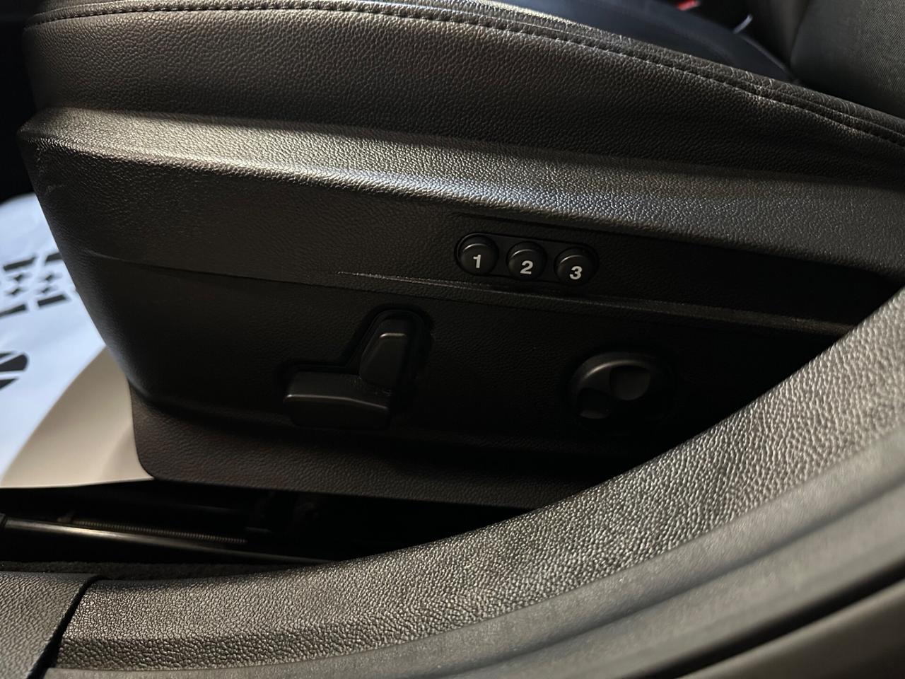 Alfa Romeo Giulia 2.2 Turbodiesel 180 CV AT8 Business Sport Launch Ed.