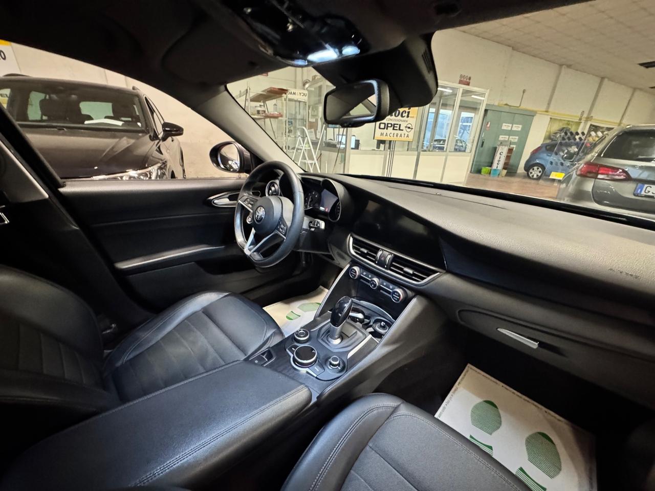 Alfa Romeo Giulia 2.2 Turbodiesel 180 CV AT8 AWD Q4 Super