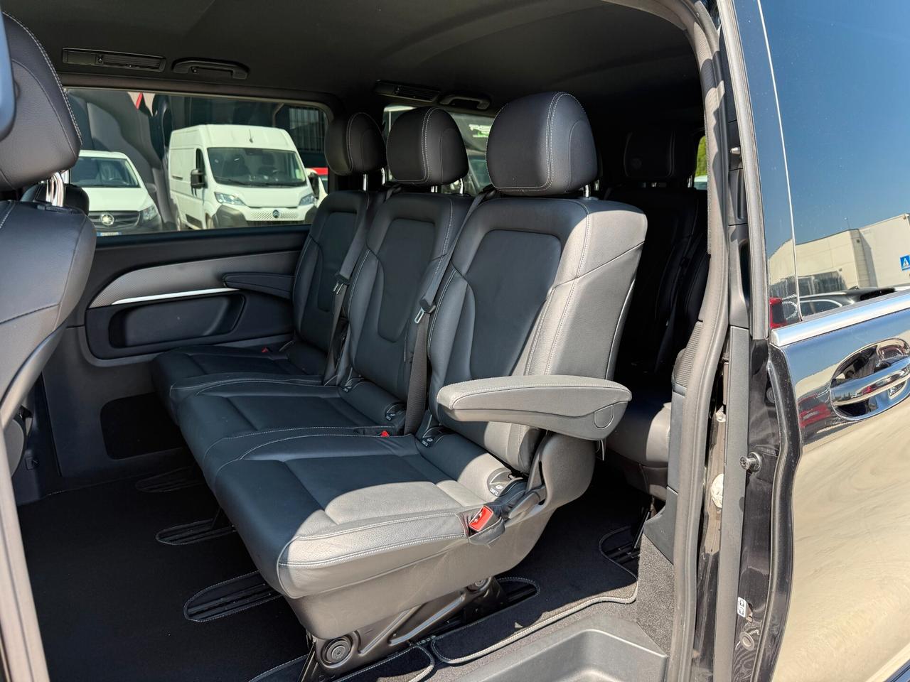 Mercedes-benz V 300 d Automatic 4Matic Sport AMG Extralong