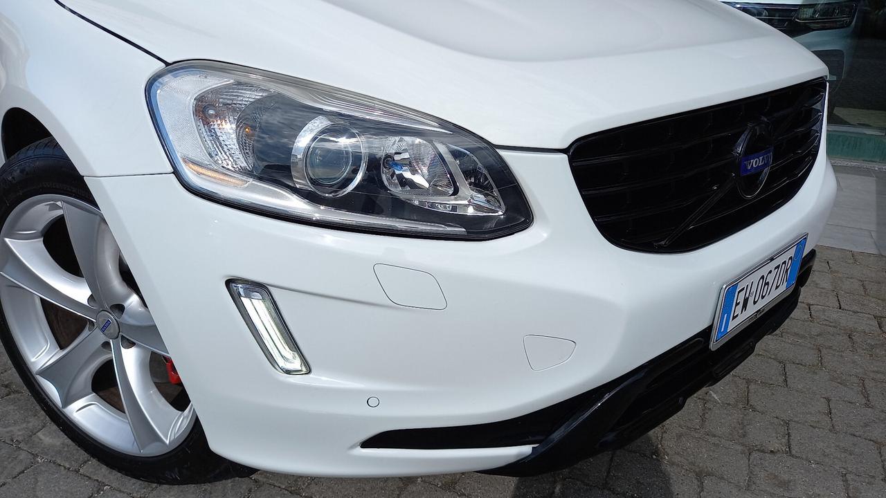 Volvo XC 60 XC60 D4 AWD Geartronic R-design Momentum