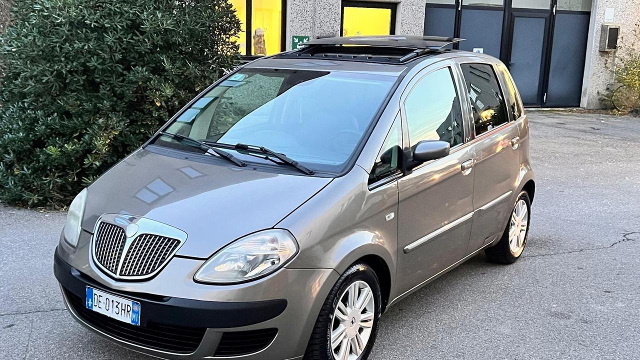 Lancia MUSA 1.4 16V Platino ok neo patentati