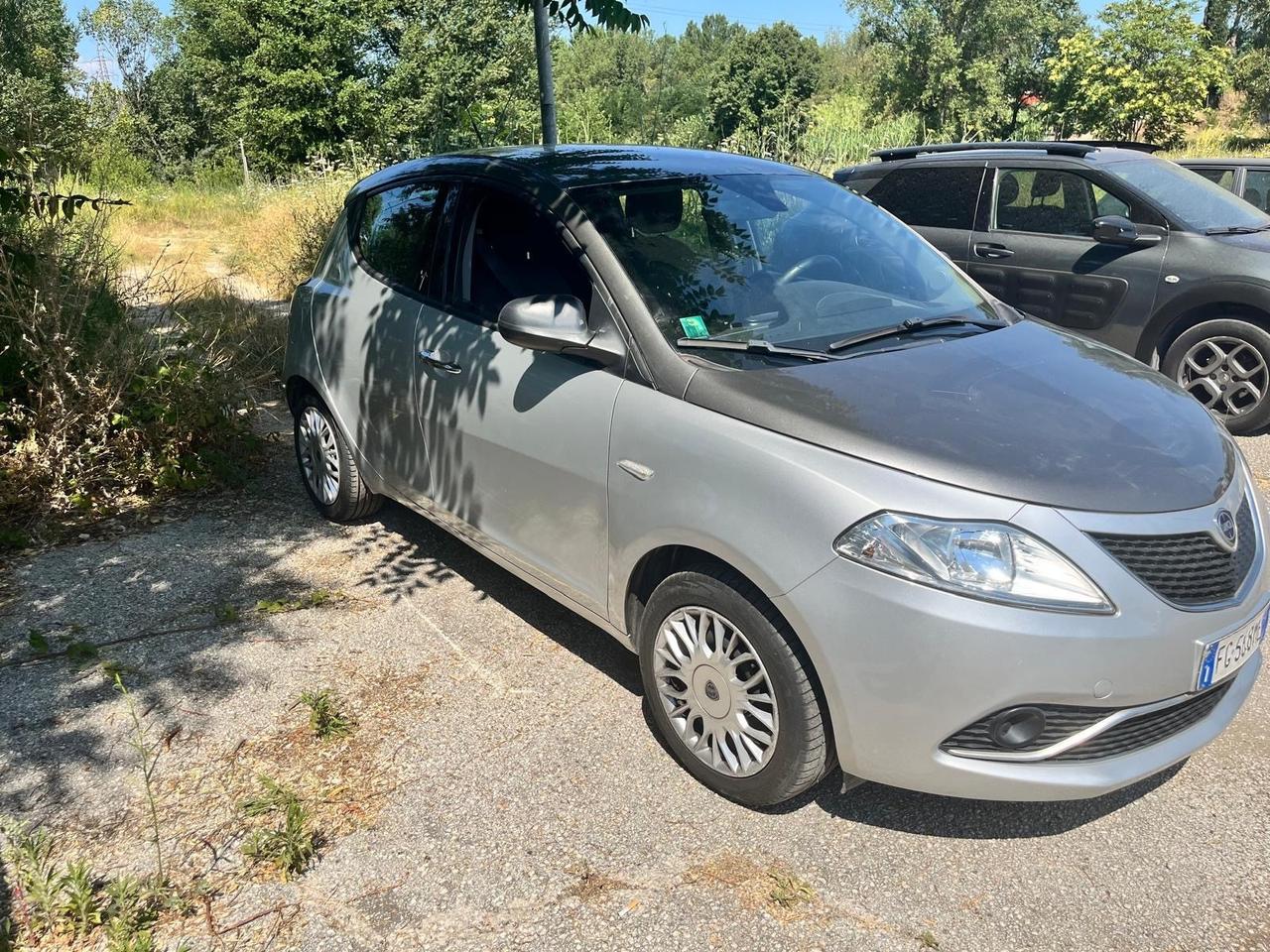 Lancia Ypsilon 1.2 69 CV 5 porte GPL Ecochic Platinum