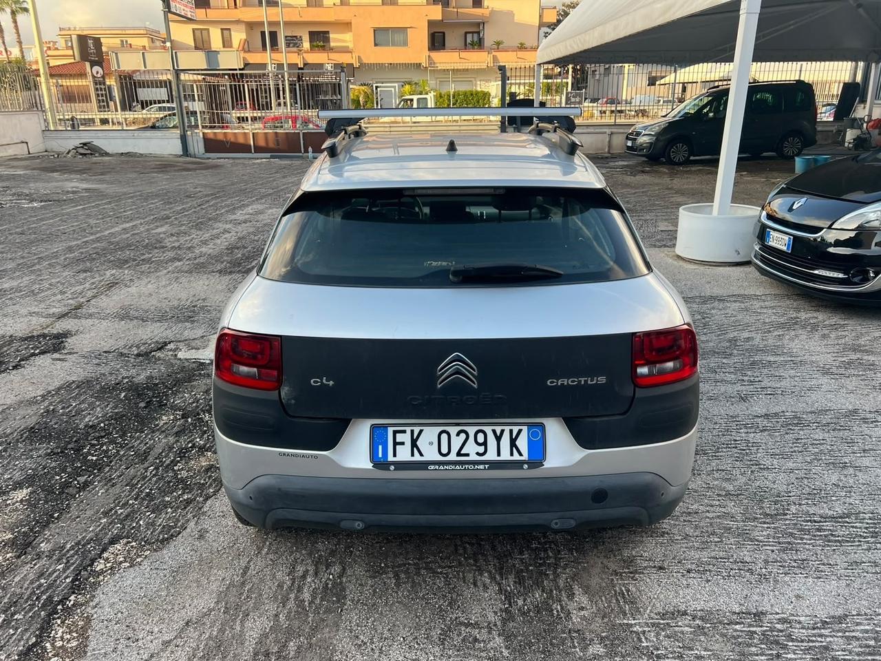 Citroen C4 Cactus BlueHDi 100 Shine