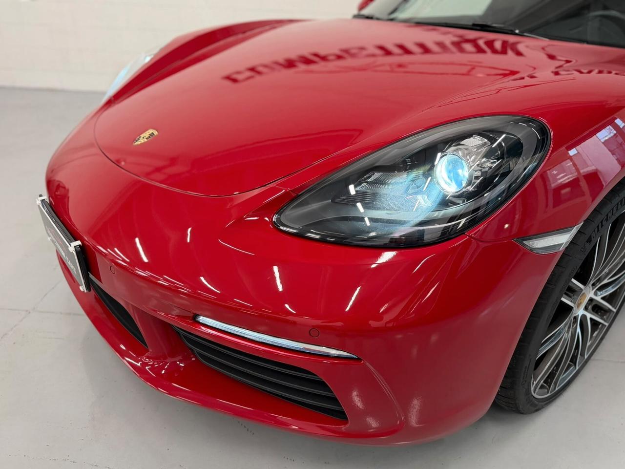 Porsche Cayman 718