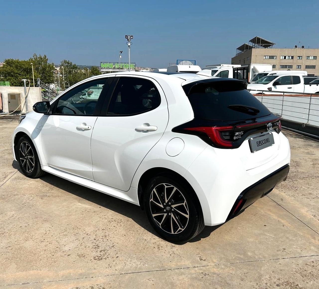 Toyota Yaris 1.5 Hybrid 5 porte Lounge