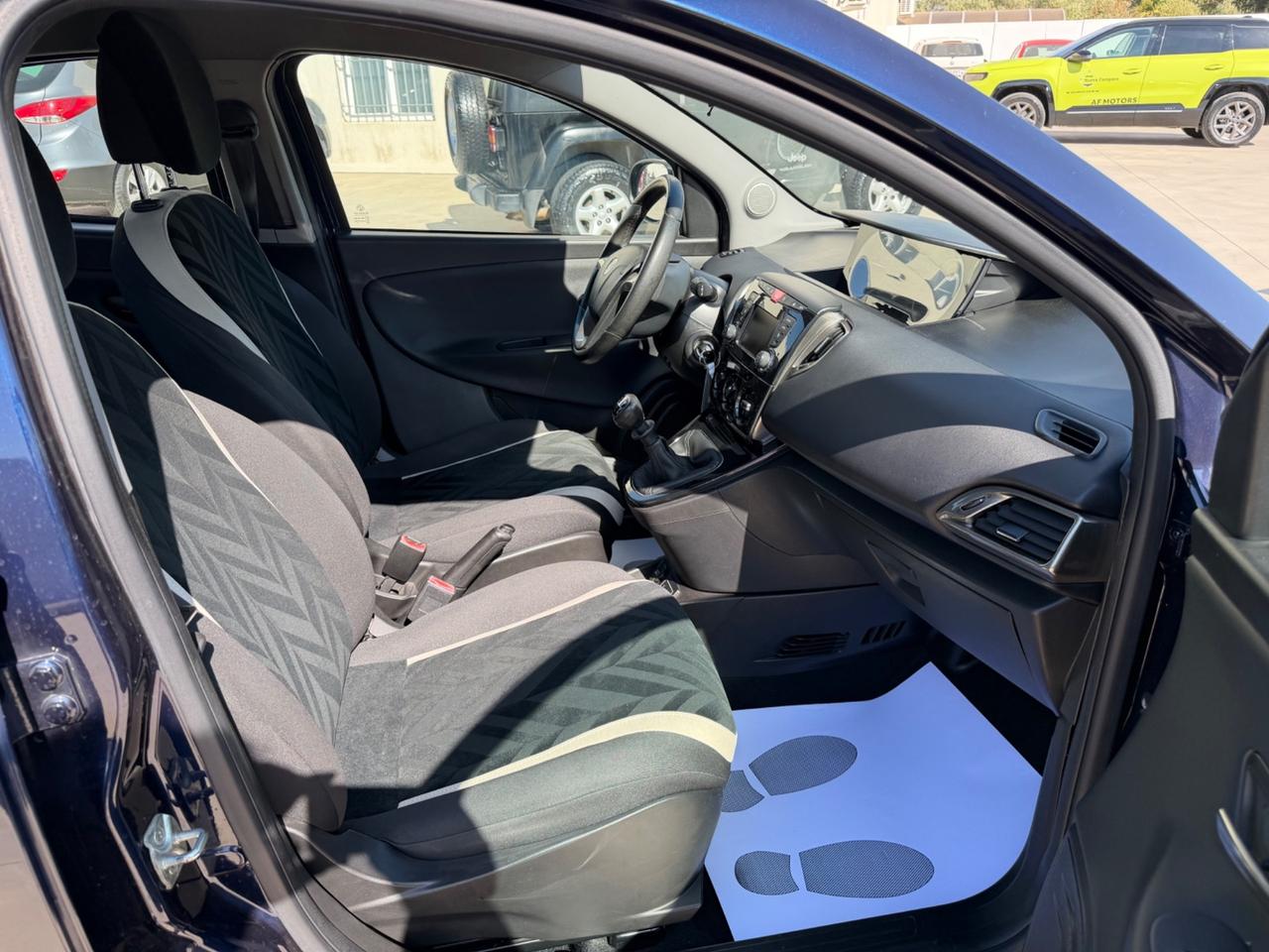 Lancia Ypsilon 1.2 69 CV 5 porte 2018