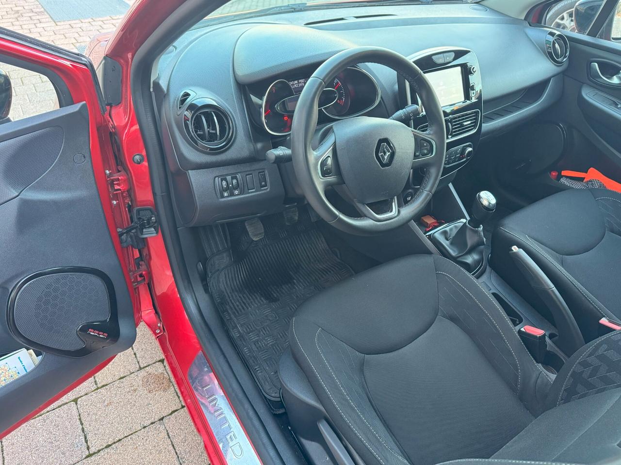 Renault Clio TCe 12V 90 CV Start&Stop 5 porte Energy Duel