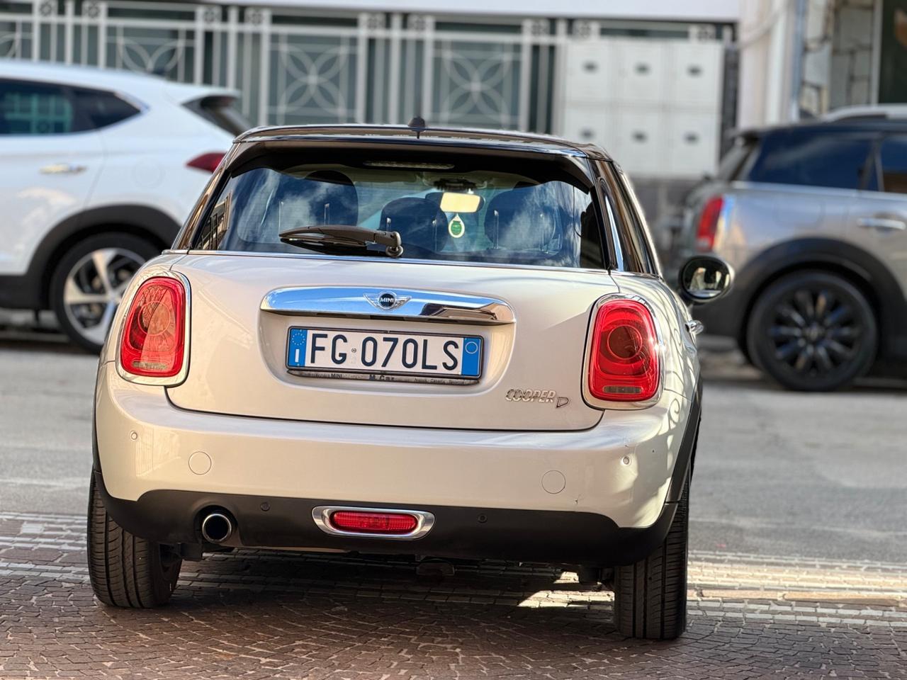 Mini 1.5 Cooper D 5 porte