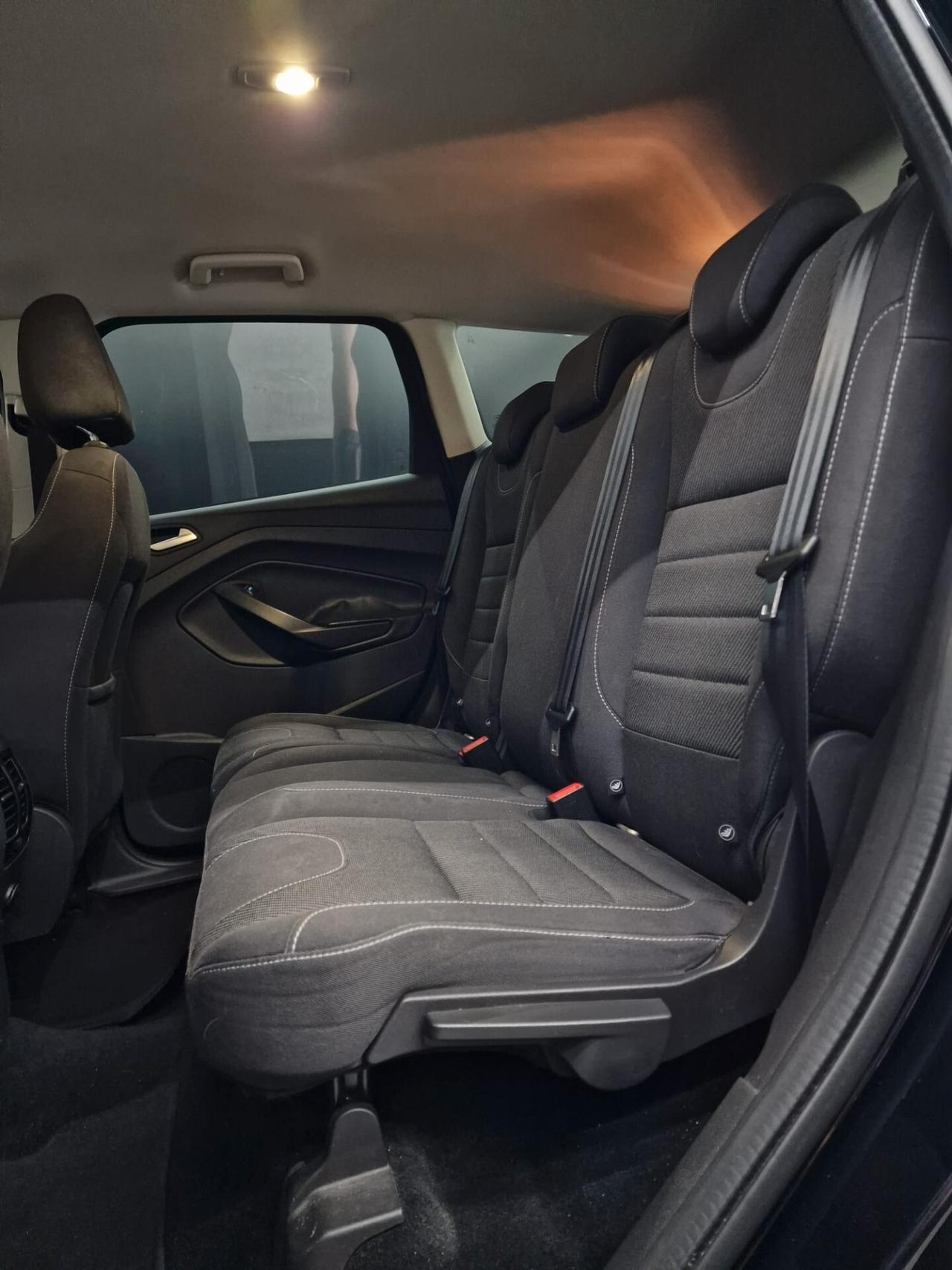 Ford Kuga 2.0 TDCI 150 CV S&S 4WD Titanium