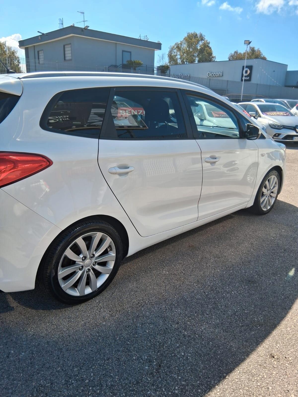 Kia Carens 1.7 CRDi 115 CV Cool