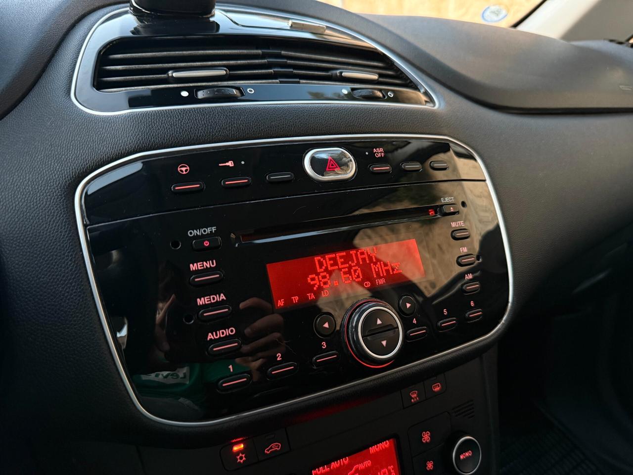 Fiat Punto LOUNGE/1.3 MJT 75 CV/SOLO 129000 KM