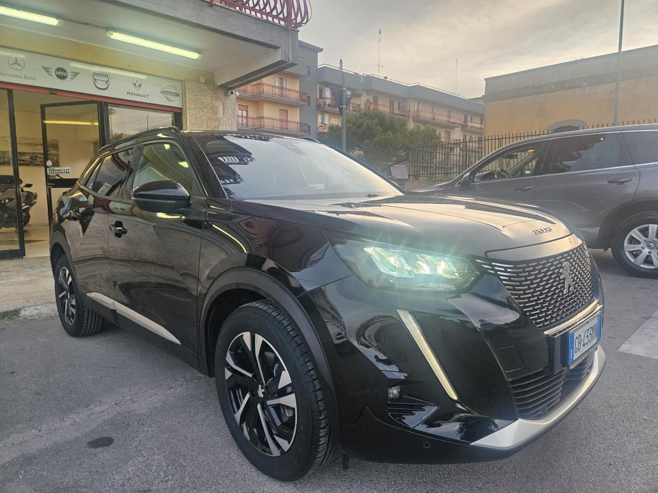 Peugeot 2008 1.5 bluehdi Allure 100cv FULL