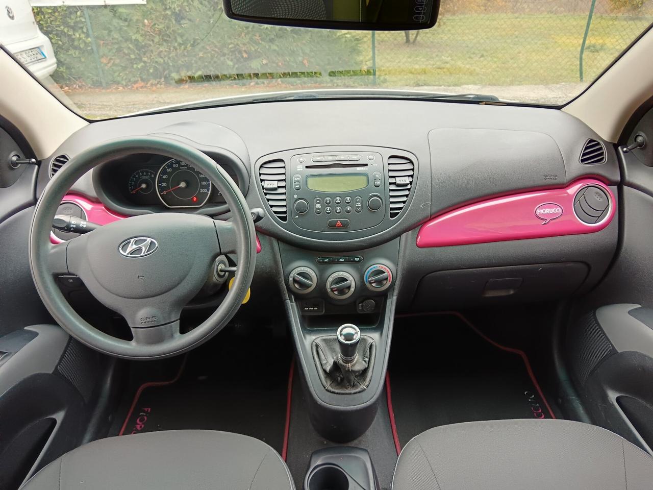 Hyundai i10 1.1 12V FIORUCCI RETROCAMERA