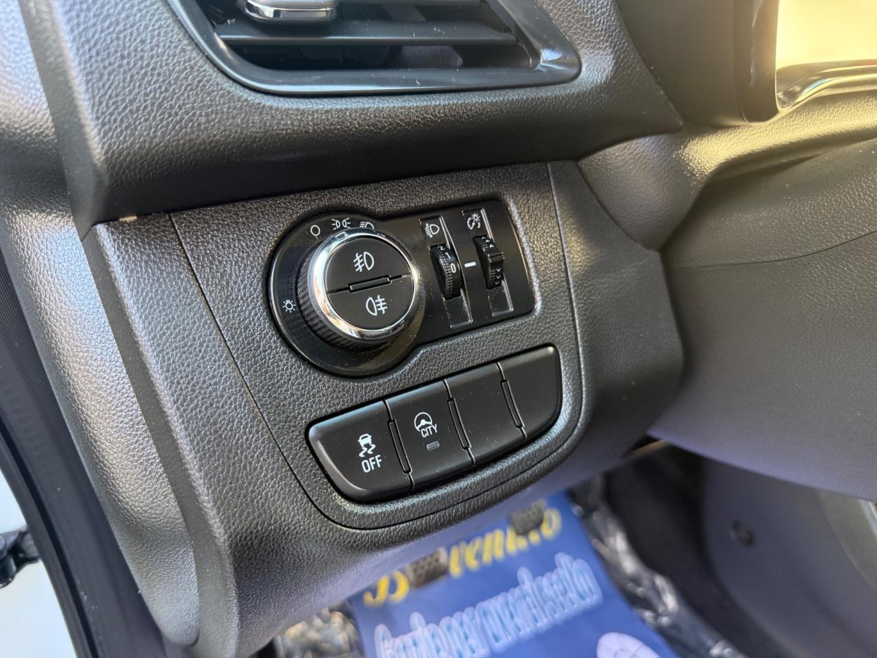 Opel Karl Rocks 1.0benzina - 2018