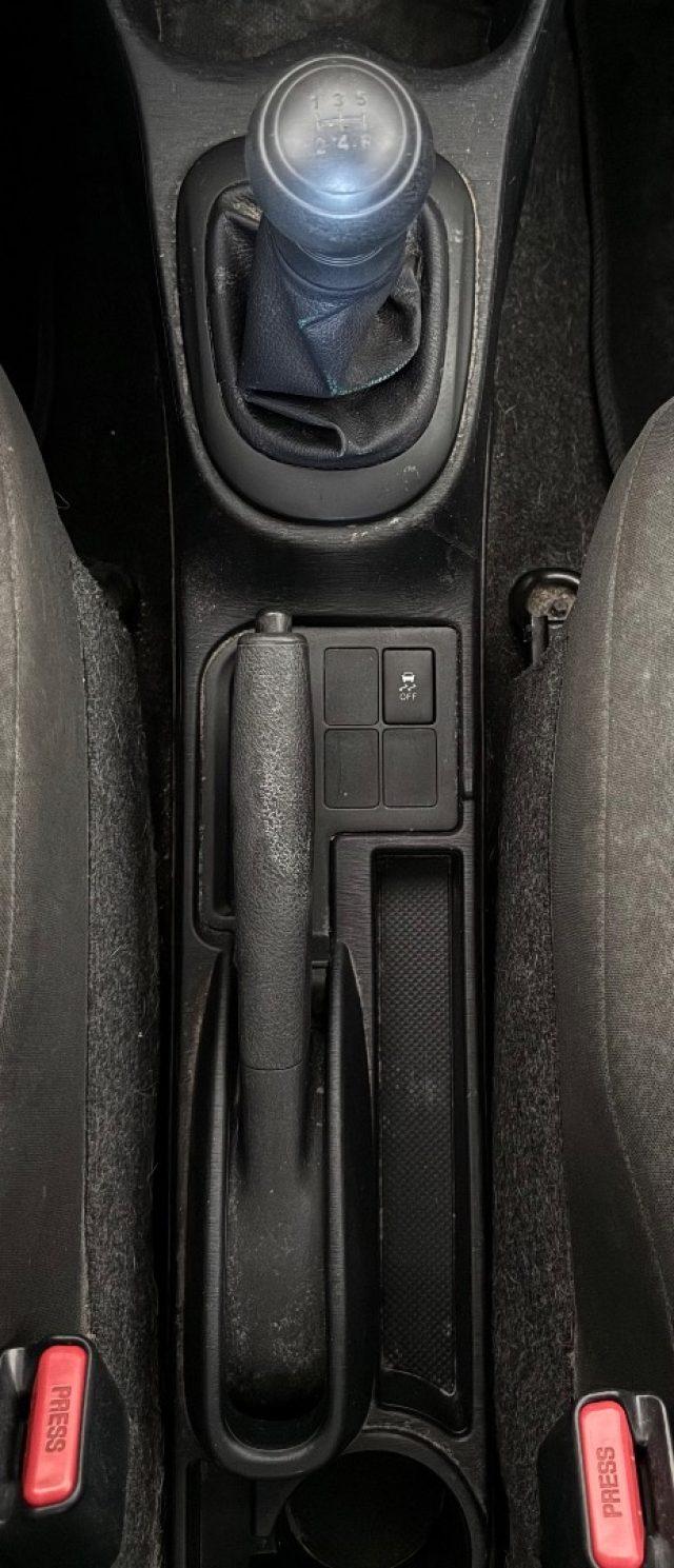 TOYOTA Yaris 1.0 5P Lounge