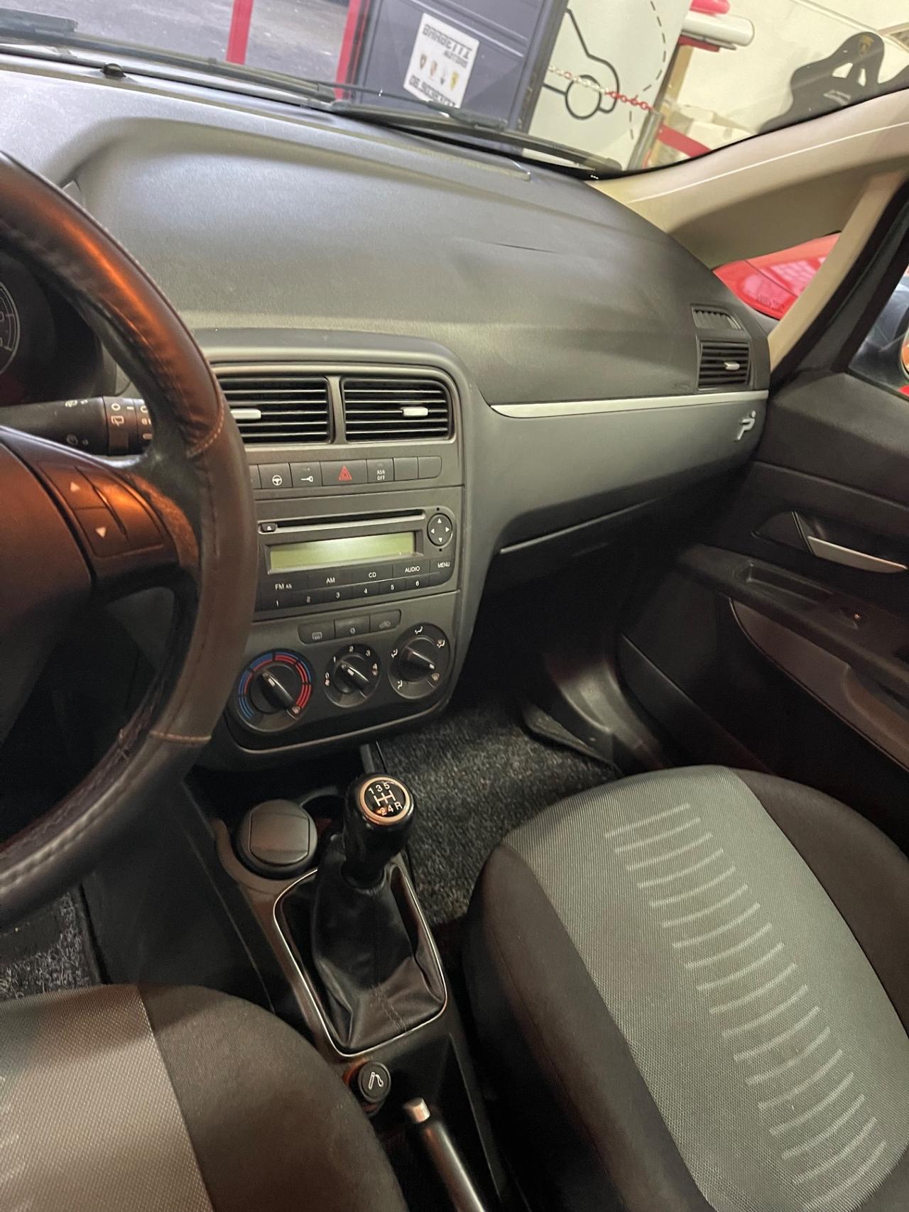 Fiat Grande Punto 1.3 MJT Neopatentati PERMUTE RATE