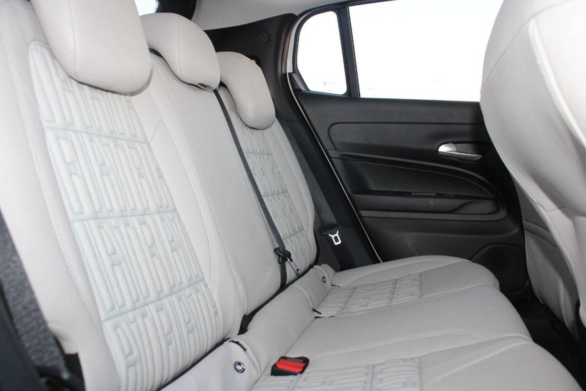 Fiat 600 1.2 hybrid La Prima 110cv AUTOMATICA