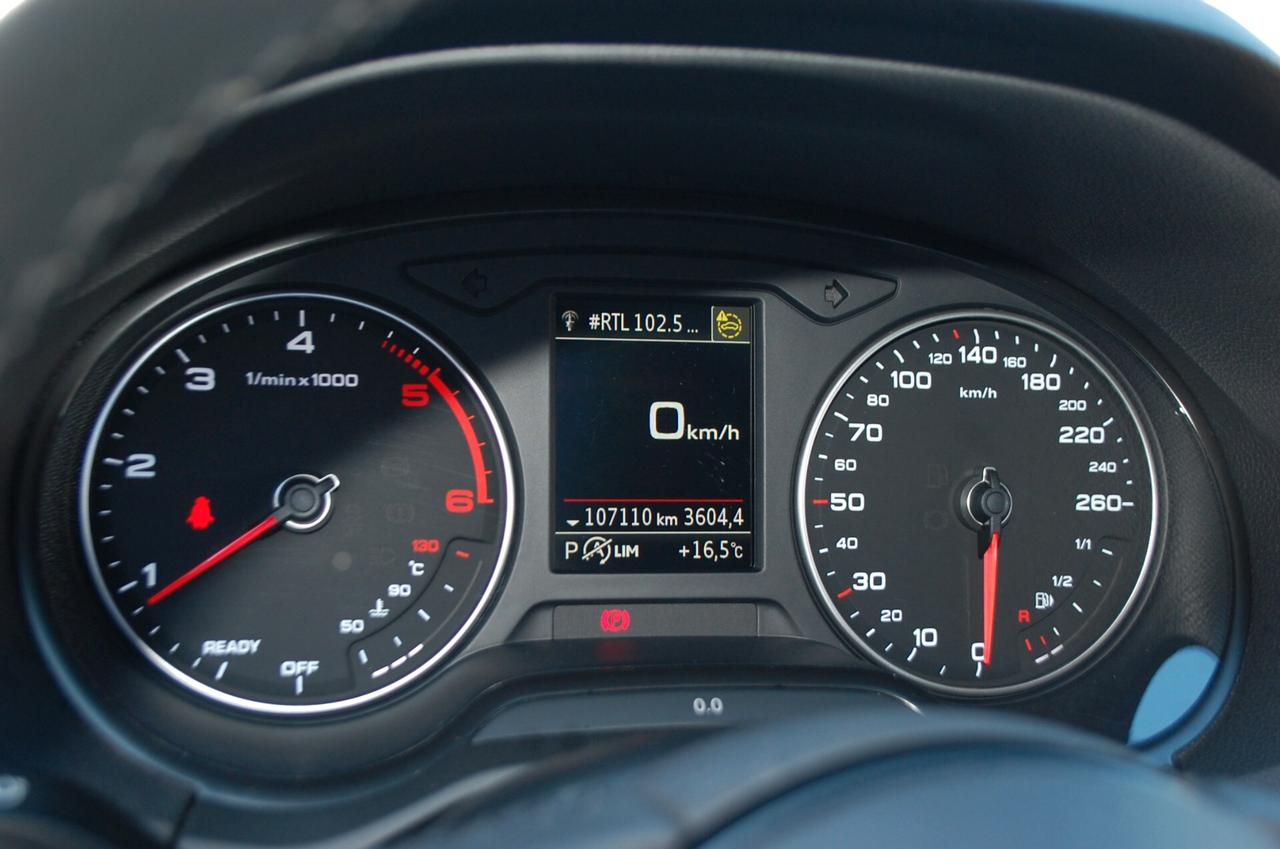 Audi Q2 30 2.0 tdi 115CV Admired Advanced S-tronic Led