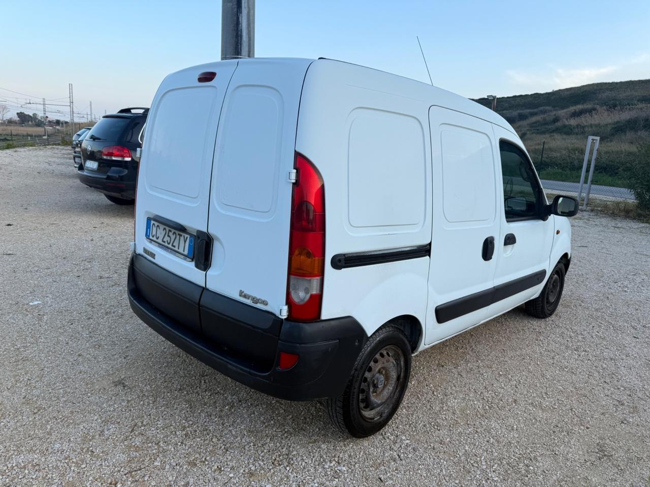 Renault Kangoo 1.5 diesel PREZZO Shock 1.999€