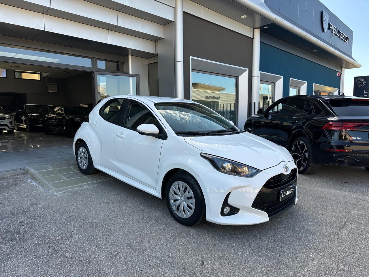 Toyota Yaris 1.0 5 porte Active