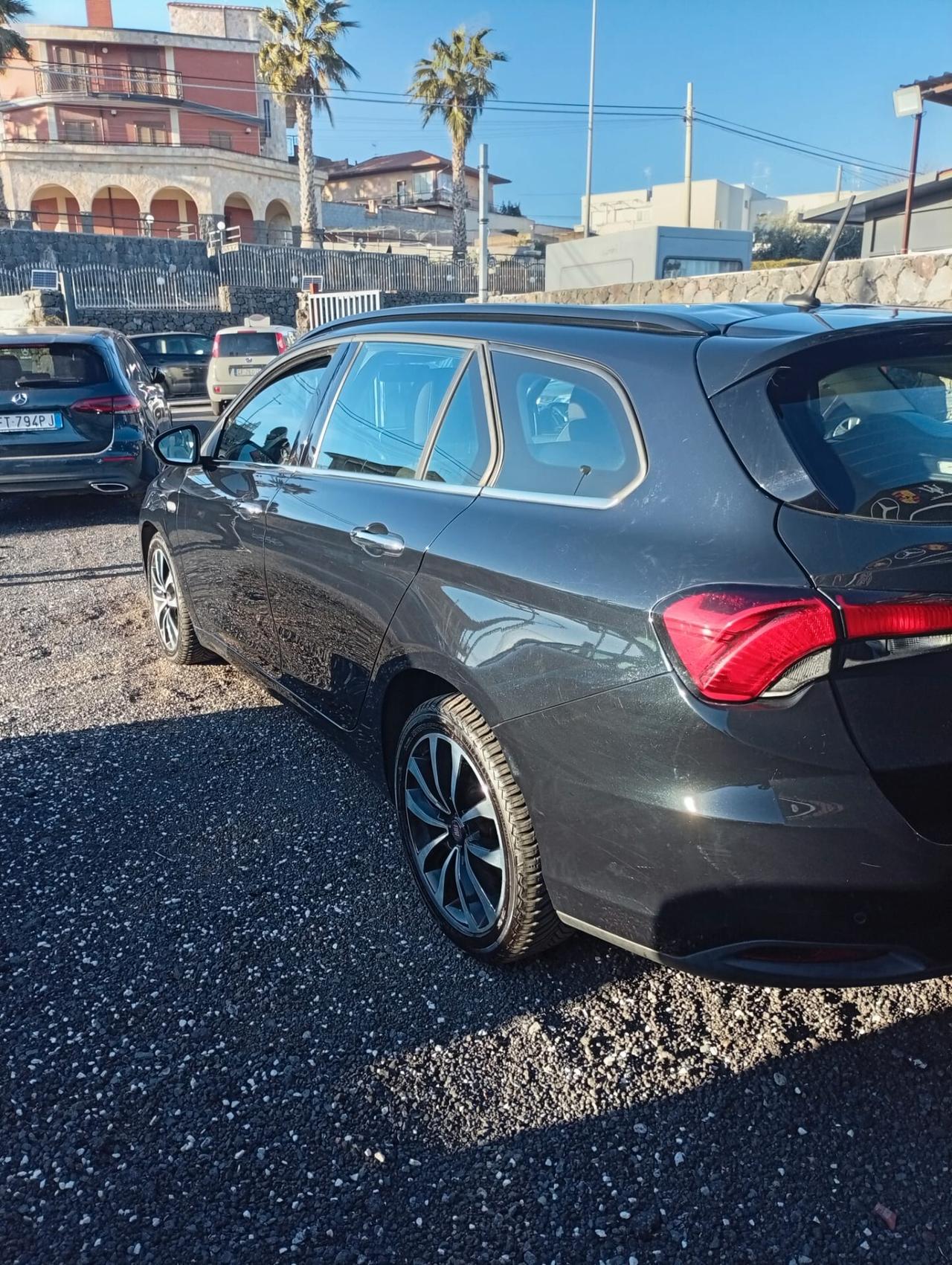 Fiat Tipo 1.6 Mjt S&S DCT SW S-Design