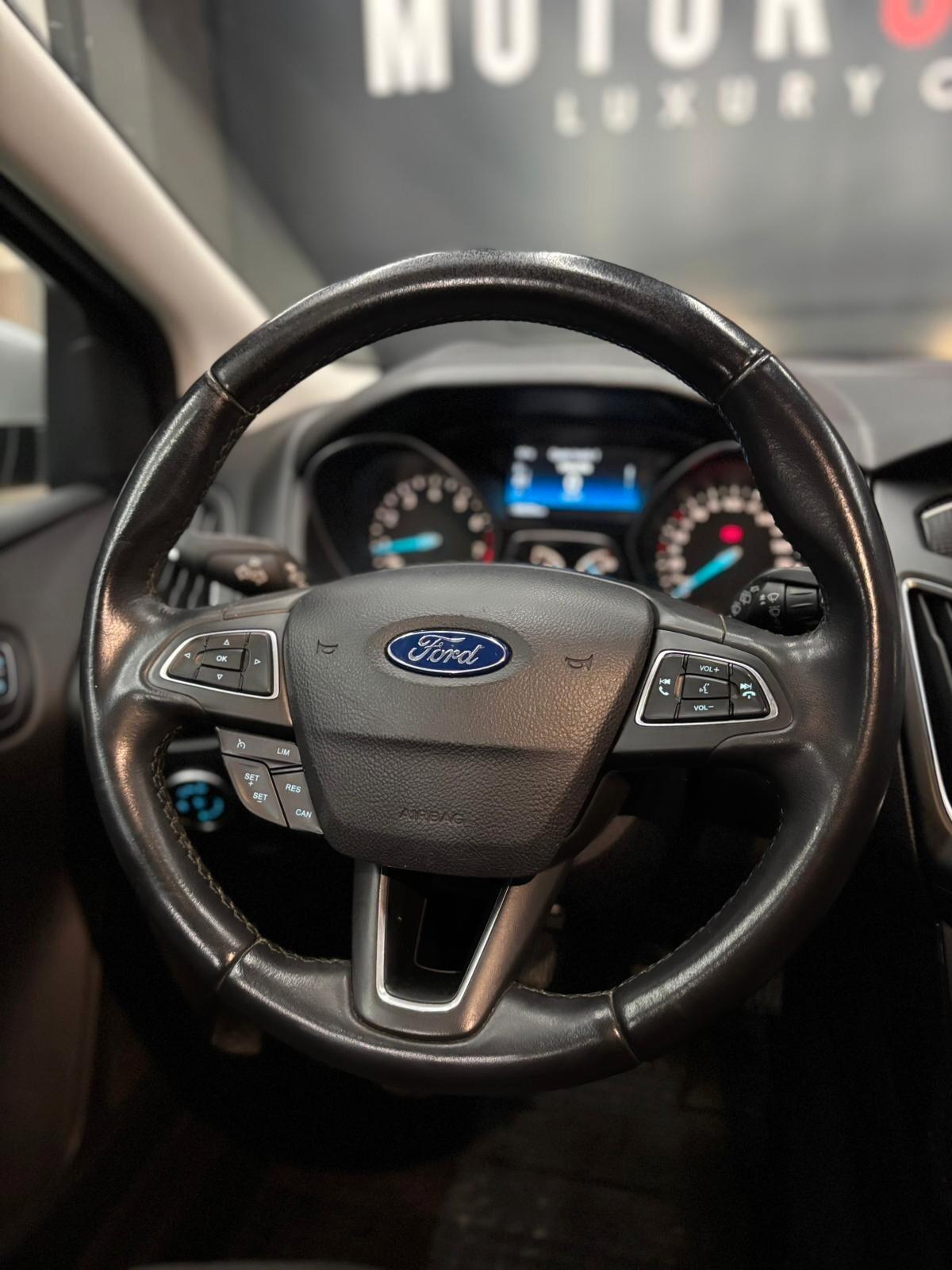 Ford Focus 1.6 120 CV GPL Titanium