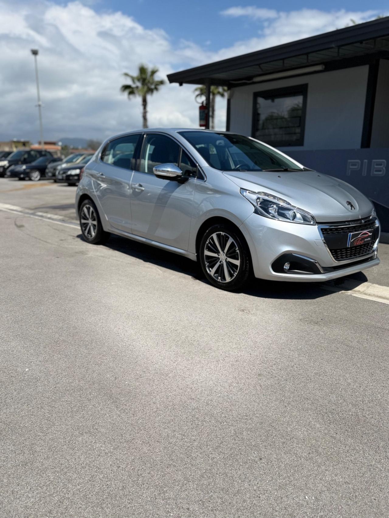 Peugeot 208 BlueHDi 100 5 porte Allure