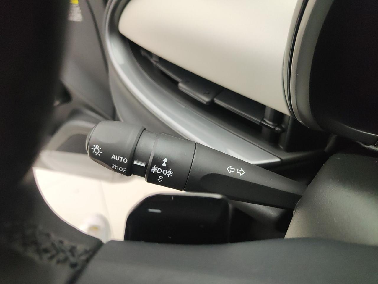 FIAT 600 IV 2023 1.2 MHEV 110CV DCT LA PRIMA