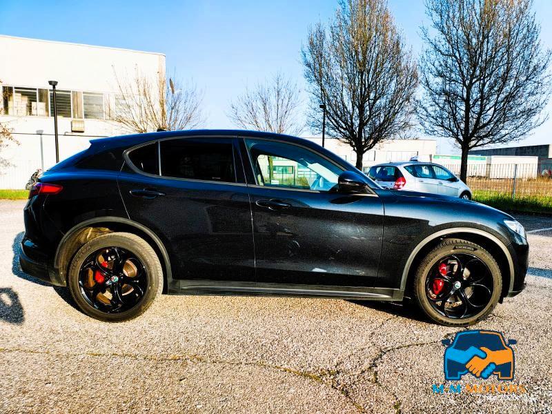 Alfa Romeo Stelvio 2.2 t Executive Q4 210cv auto