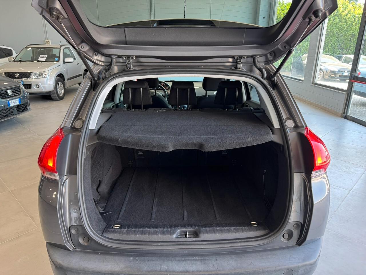 Peugeot 2008 1.2 VTi 82CV Allure
