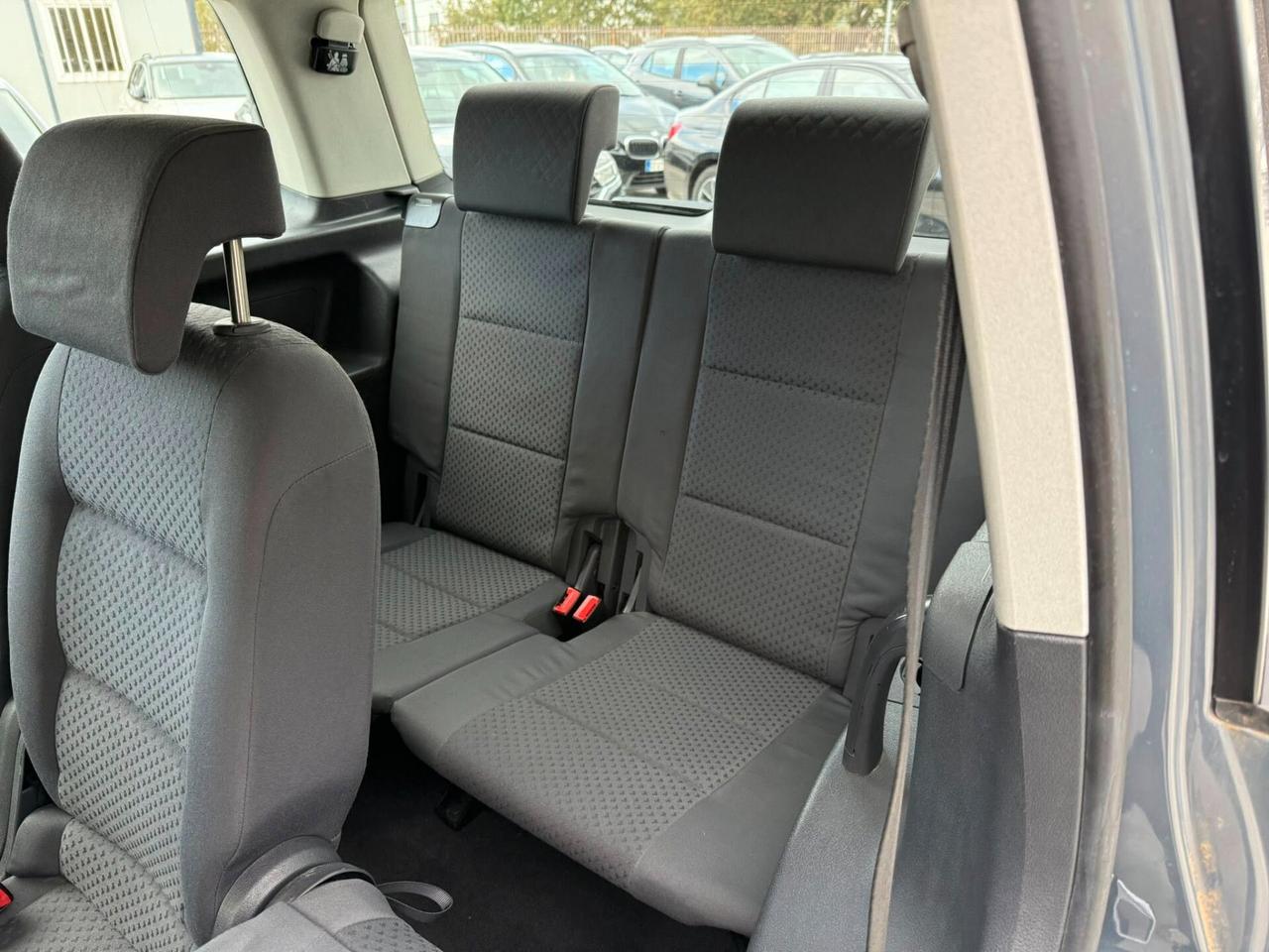 Volkswagen Touran 1.9 TDI 105CV -7 POSTI- UNICOP