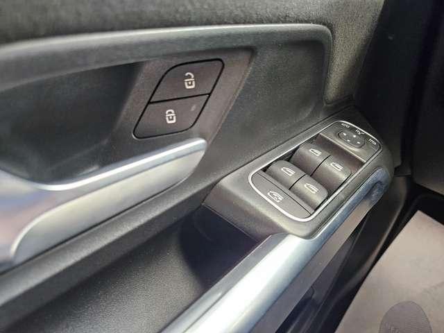 Mercedes-Benz GLB 200 GLB 200 d Premium auto