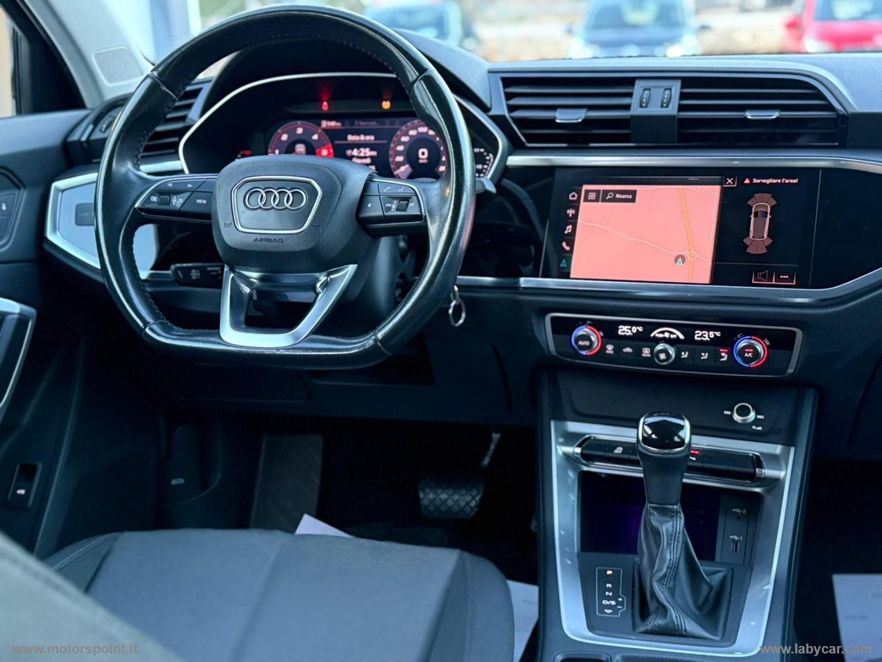 AUDI Q3 35 TDI S tronic Business