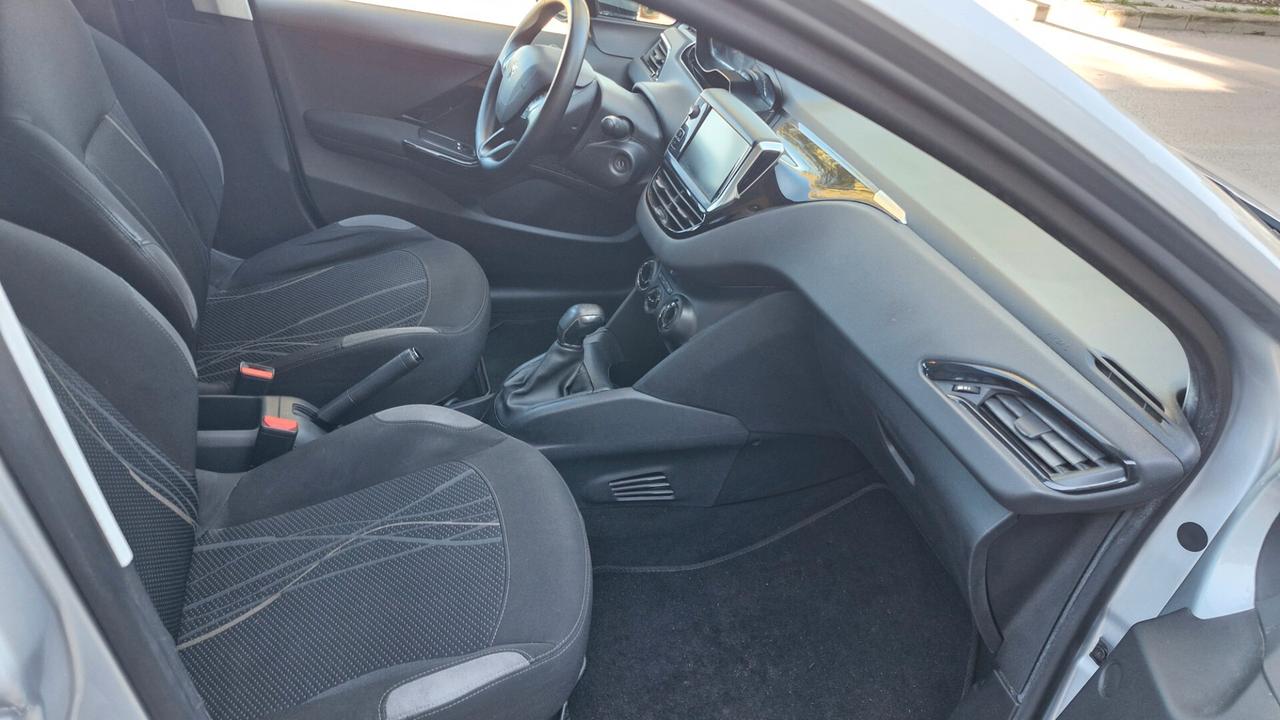 Peugeot 208 1.4 HDi 68 CV 5 porte Allure