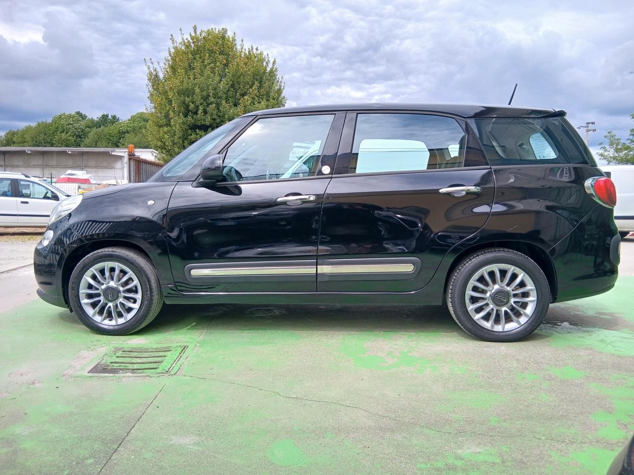 Fiat 500L 1.6 Multijet 105 CV Lounge ADATTA ANCHE A NEOPATENTATI