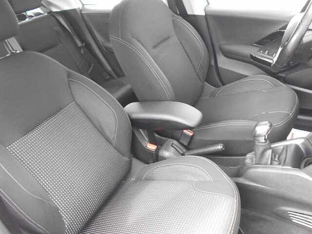 Peugeot 208 HDi 100 5p Allure Finanziato