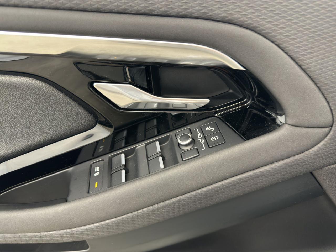 Land Rover Range Rover Evoque 2.0d i4 mhev awd