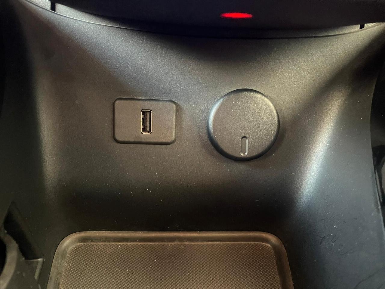 Opel Corsa 1.4 90CV GPL Tech 5 porte Cosmo